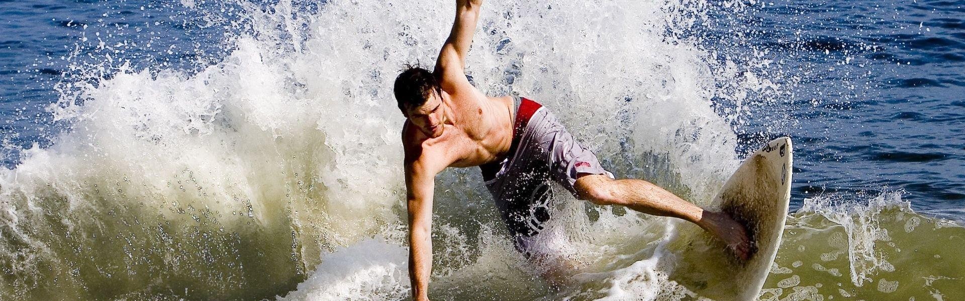 足坛震荡！43人遭终身禁赛，职业联赛假赌黑专项整治行动新闻发布会直击