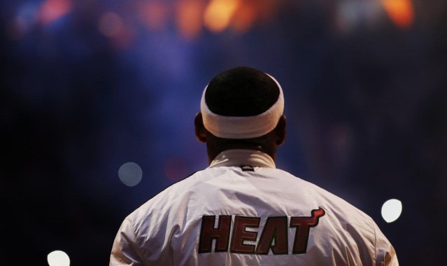 原来帅真是一种感觉，衣服都变得顺眼了