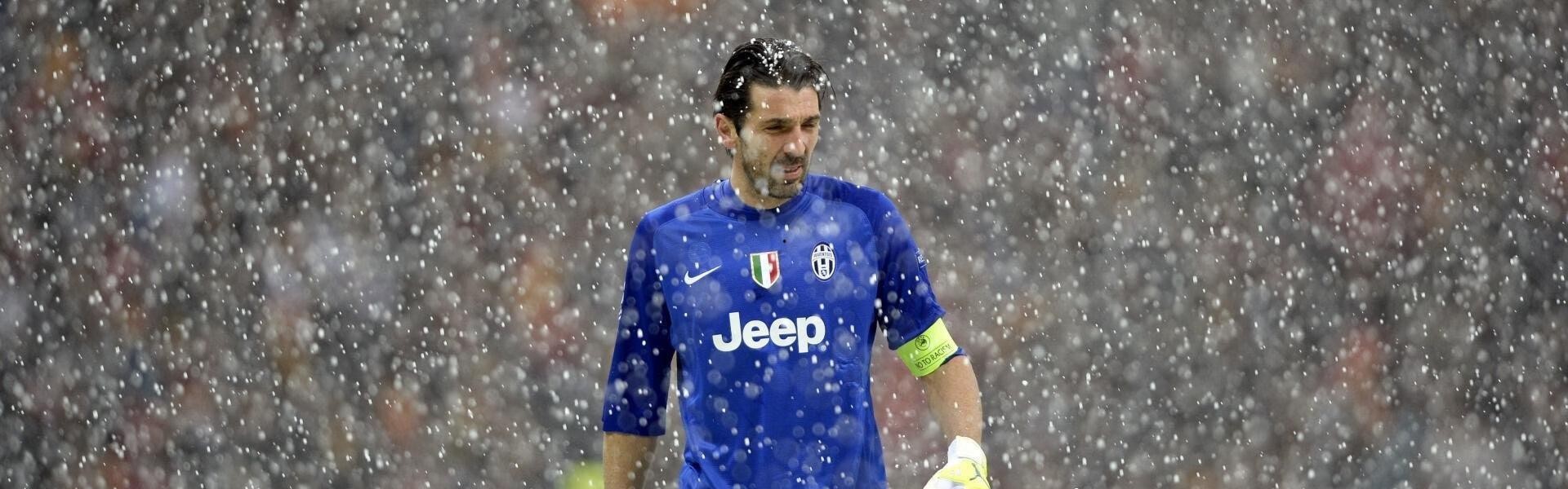 防守尖兵高效建功，理查德19分钟贡献关键数据助队取胜