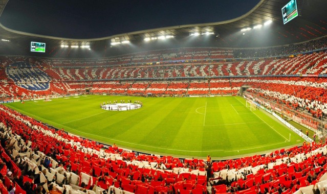 林良锋痛批，你们倒是抢啊！德比惨败源于曼联飘了