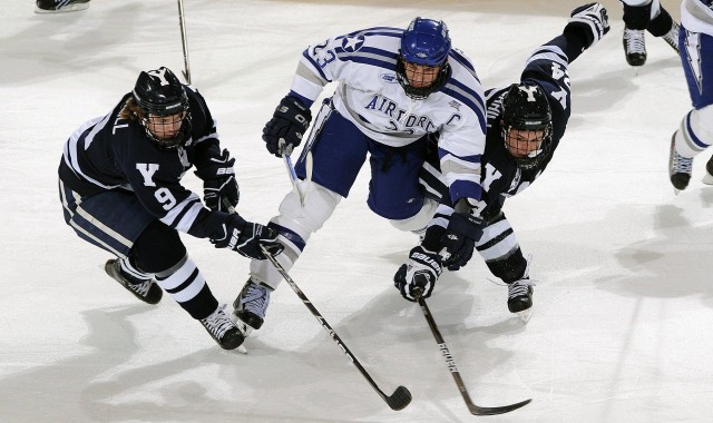 湖人传统与新时代，詹姆斯退役前景下的球队文化十字路口