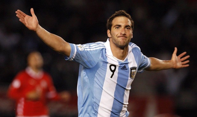 篮网主场力克鹈鹕，小波特35分闪耀，克拉克斯顿三双击溃对手